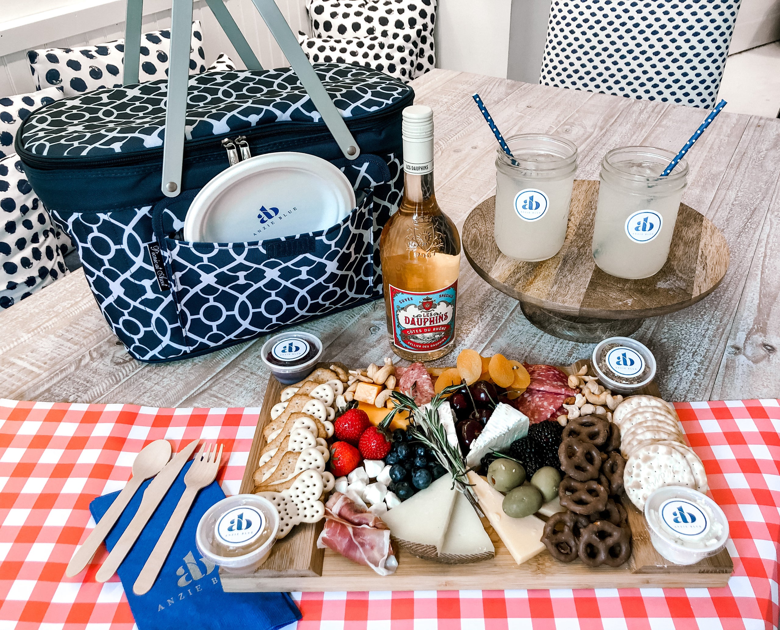 What To Pack In A Picnic Basket For Kids